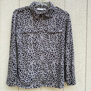 Belle By Kim Gravel sweatshirt Women's M Animal print Roll Sleeve‎ Tab , Utility